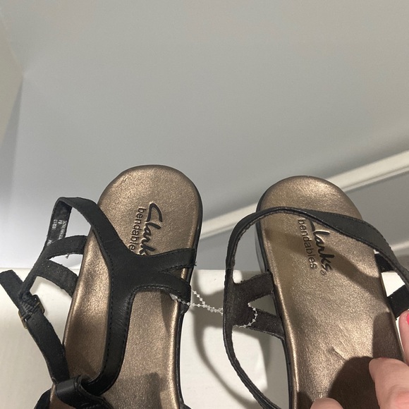 CLARKS Bendables Leather Wedge Sandals black color Women's Sz 10M - Picture 15 of 16